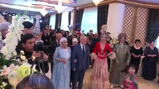 50 лет совместной жизни бабушке и дедушки Димаша Кудайбергенова_1 смотреть онлайн