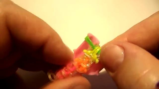 Плетение из резинок~браслет КОСМИЧЕСКИЕ ЗАВОЕВАТЕЛИ~без станка на рогатке смотреть онлайн