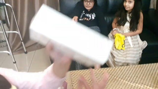 iPhone XR 256GB - Unboxing Setup and First Look |best gift|The Amazing Khan Sisters смотреть онлайн