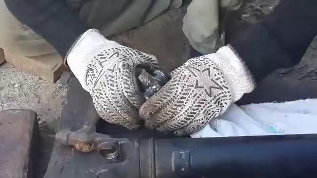 Замена крестовин карданного вала ПРАДО 120 (ч.3 - установка новых крестовин) смотреть онлайн