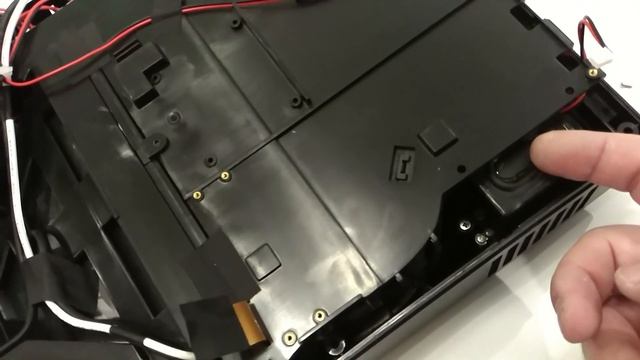 Разборка Full HD Проектора T26K вид изнутри проектора в разобранном виде смотреть онлайн