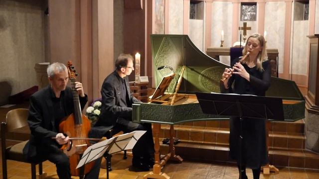 Sören Sieg: Running through the fields, 3.Satz Suite Siciliano (Kohler-Nyvall, Lorenz, Goetschel) смотреть онлайн