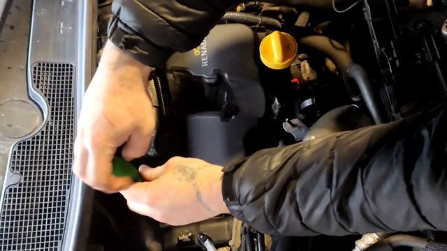 Рено Меган 3 троит двигатель к9к              1.5 дизель ,устраняем проблему . Renault Megan3 2011г