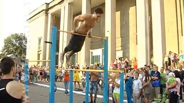 Двойной праздник смотреть онлайн