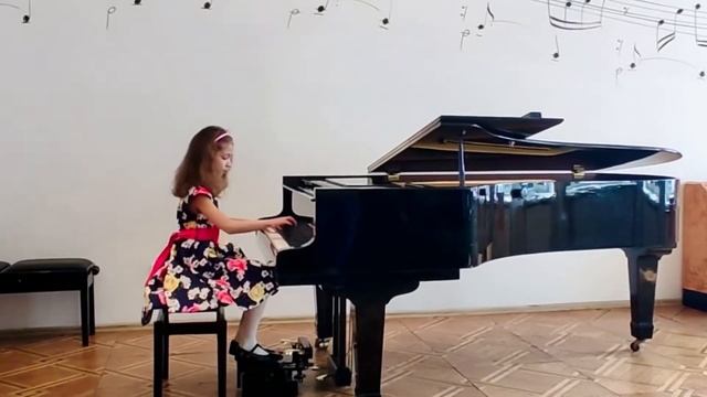 Г.Ф. Телеман Ригодон, исполняет Вахтенкова София, 7 лет, 2 класс смотреть онлайн