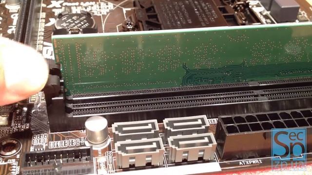 Как установить Оперативную память DDR3/DDR4 / How To Install RAM / DDR3 / DDRIII / DDRIV