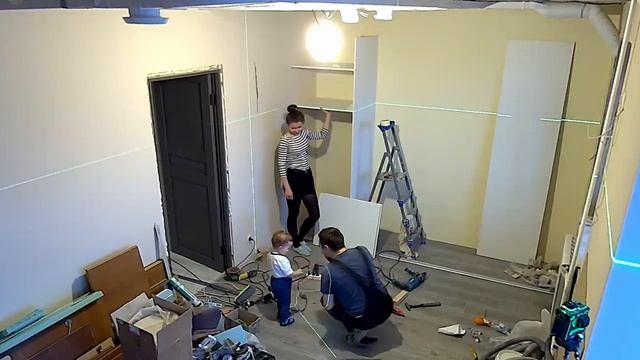 БОЛЬШОЙ ШКАФ-КУПЕ СВОИМИ РУКАМИ ДЕШЕВЛЕ В ДВА РАЗА. Чертеж, раскройка, распил и сборка! смотреть онлайн