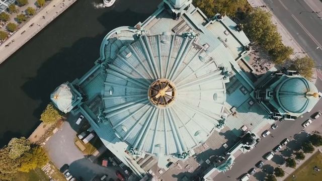 Музеї Берліна відкрили безкоштовний вхід для українських біженців смотреть онлайн