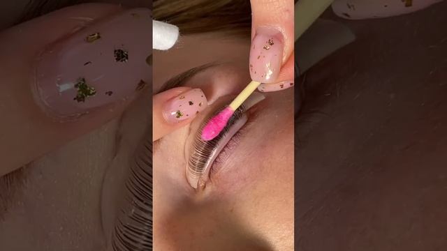 Процесс ламинирования ресниц ? смотреть онлайн