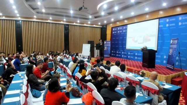 Доклад СЕО Hanergy Glory Лу Тао на Международной конференции в Ханое 7.12.19 . Англ. Вьетн. + титр смотреть онлайн