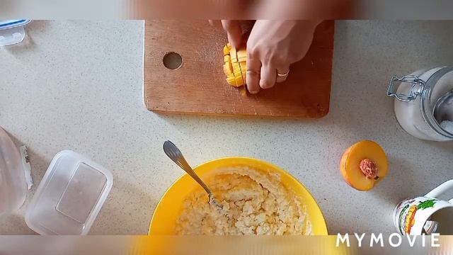 САМАЯ ВКУСНАЯ ТВОРОЖНАЯ ЗАПЕКАНКА С ПЕРСИКАМИ смотреть онлайн