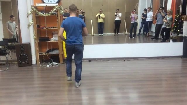 Сальса соло для начинающих. Стас Швецов смотреть онлайн