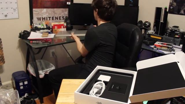 15.4" MacBook Pro Unboxing (New 2013) смотреть онлайн