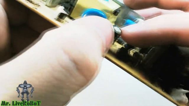 Mr. LiveRoBoT =ОПЯТЬ ПРОБЛЕМЫ С ЭТИМ МОНИТОРОМ= ПОКАЗЫВАЮ СГОРЕВШУЮ ПЛАТУ ОТ МОНИТОРА смотреть онлайн