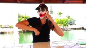 Bad Baby Вредные Детки Утопили Джокера! Kids PUSH JOKER INTO POOL! Funny Movie Toys Video