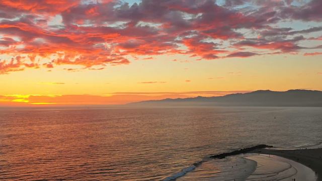 Закат на море смотреть онлайн