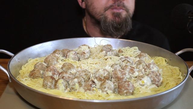Meatballs & Spaghetti ASMR Mukbang Eating Sounds Митболы и Спагетти Мукбанг АСМР Итинг 미트볼 & 스파게티 смотреть онлайн
