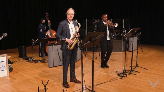 "Bésame Mucho" - The Airmen of Note Featuring Diane Schuur, Ted Nash and Sean Jones смотреть онлайн