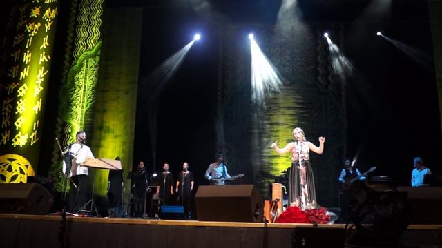 Марина Девятова и Варвара. "Два Пути". "Во горнице, во светлице". ЦКИ "Меридиан".08.11.2015 г. смотреть онлайн