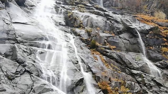 Я грим сотру с усталого лица /стихи Ирэны Юнкиной/ смотреть онлайн