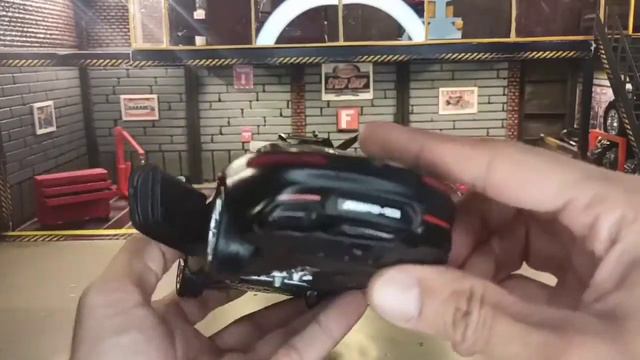maisto 1:24 Mersedes-benz AMG GT MATTE BLACK смотреть онлайн