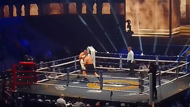 бокс в Екатеринбурге. победил Жека смотреть онлайн