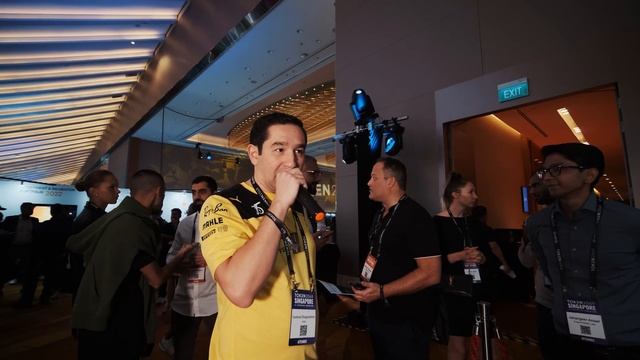 SINGAPORE TOUR: Formula1, Ferrari team, TOKEN2049! смотреть онлайн
