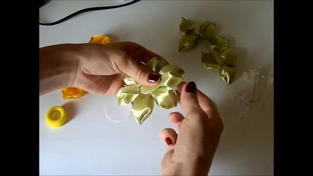 Цветок канзаши Выпуклый объемный лепесток смотреть онлайн