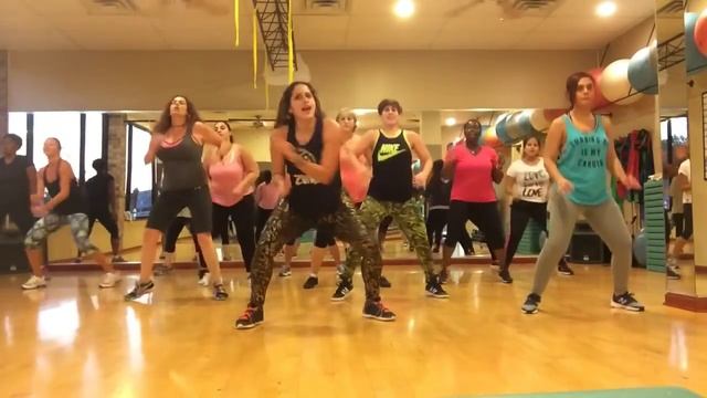 Zumba® Fitness Choreography: Ride It смотреть онлайн