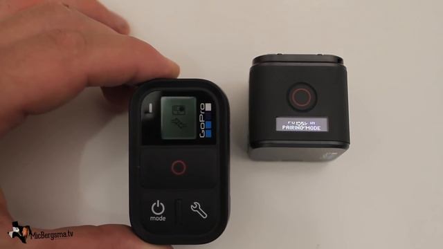 GoPro Hero5 Session: How to Connect / Pair with Smart Remote - GoPro Tip #561 | MicBergsma смотреть онлайн