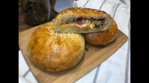 Закрытый бургер — сочная начинка внутри и хрустящая корочка