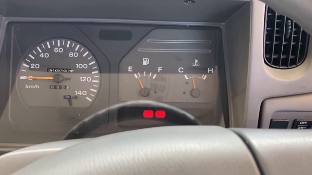 1996 Nissan Atlas fire truck cold start смотреть онлайн