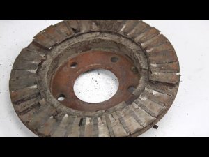 Когда пора менять тормозные диски