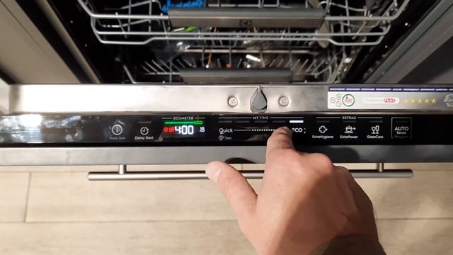 ELECTROLUX Посудомоечная машина. EEC967300L панель управления очень удобна и понятна!Сенсор. смотреть онлайн