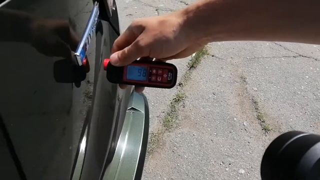Проверка ЛКП кузова автомобиля Honda Vezel 2014 года выпуска при помощи толщиномера. смотреть онлайн