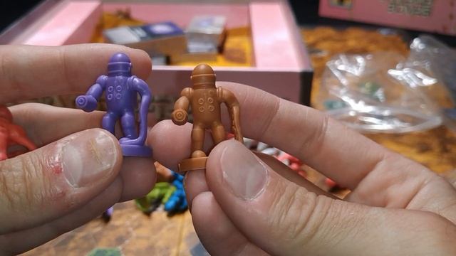 Распаковка настольной игры - Space Freaks смотреть онлайн
