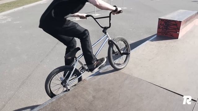 Как сделать фибл хард 180 на BMX (How to Feeble Hard 180 on BMX) смотреть онлайн