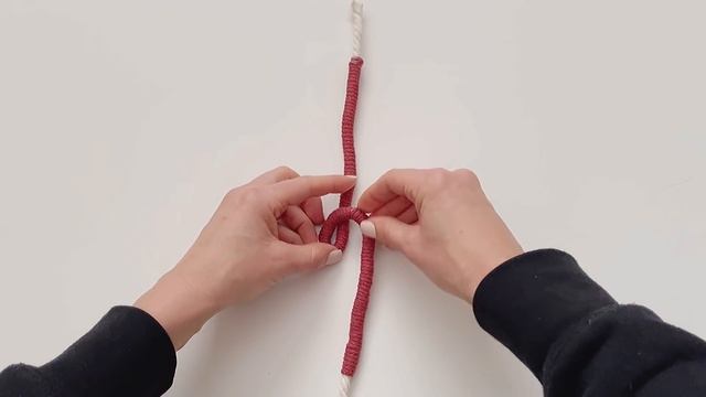 DIY: EASY HEART ORNAMENTS | MACRAME HEARTS | MACRAME CHRISTMAS ORNAMENT смотреть онлайн