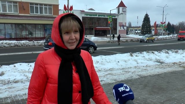 Живая елка или искусственная? Блиц-опрос смотреть онлайн