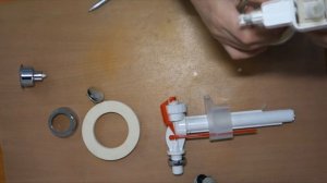 Регулировка арматуры Alca plast на унитаз