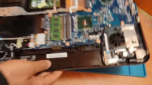 Toshiba Satellite C850 Laptop Bakım Onarım ve Termal Macun Yenilemesi Nasıl Yapılır? смотреть онлайн