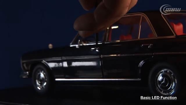 Mercedes-Benz 300SEL 1:18 Autoart Diecast LED tuning by MBW смотреть онлайн