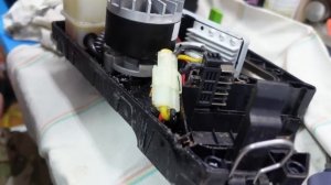 Электропила. Что стало причиной течи масла? Давайте разберемся.