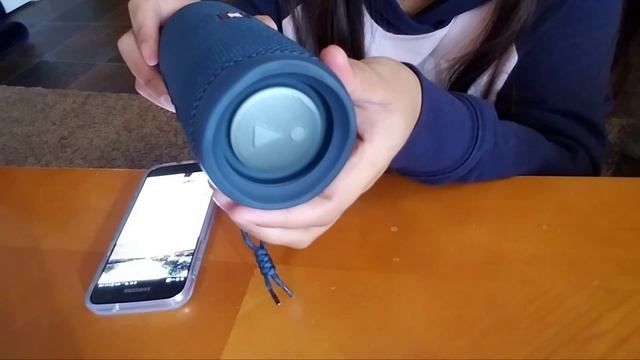 WHAT IS THE BEST SPEAKER? |JBL FLIP 5 BLUETOOTH AND PARTY BOOST SPEAKER REVIEW. смотреть онлайн