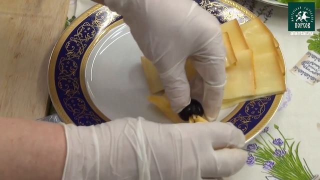 Сырная тарелка шедевр за 5 минут #мастерская_сыроделия_Порхов #сырная_тарелка #вкусно_и_полезно смотреть онлайн