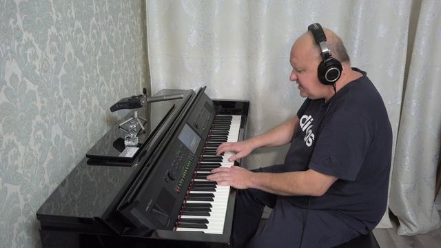 Нет тебя прекрасней. Музыка Ю. Антонова слова И. Безладновой и М. Белякова Исполняет Александр Зуди смотреть онлайн