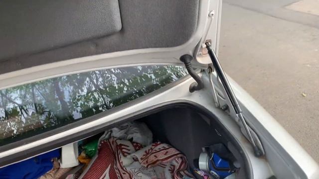 ЗАМЕНА ГАЗОВЫХ СТОЕК БАГАЖНИКА С ALIEXPRESS смотреть онлайн