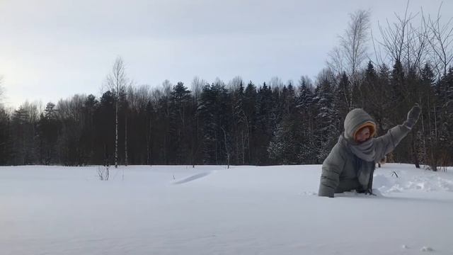 ПО ПОЯС В СНЕГУ
