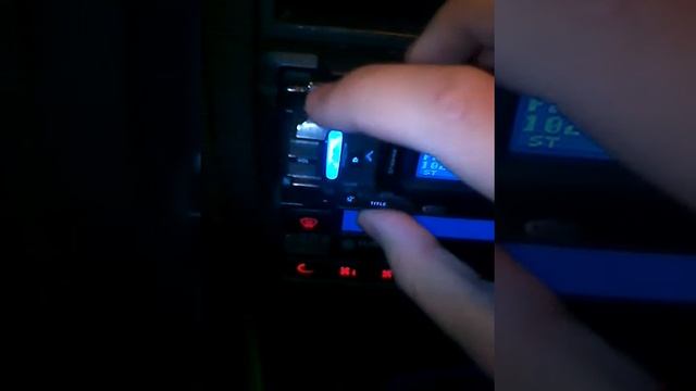 тест Clarion 785usb (magnitola) смотреть онлайн