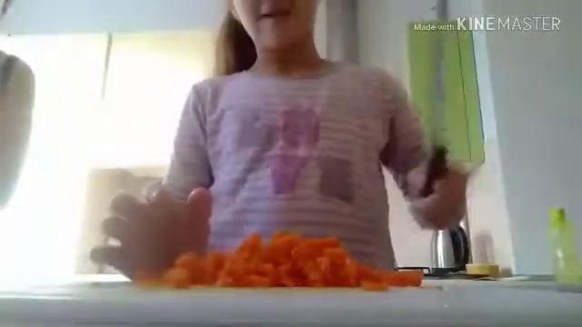 Очень лёгкий зелёный борщ